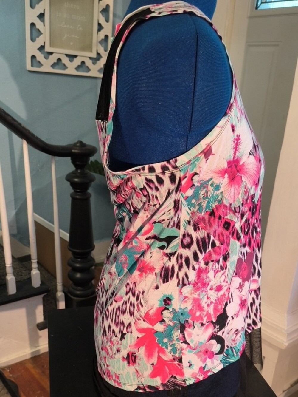 Jennifer Lopez Floral Tropical Print Sleeveless Tank Top - Lace Trim - Picture 7 of 11